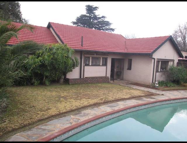 3 BEDROOM HOUSE FOR SALE IN EDLEEN